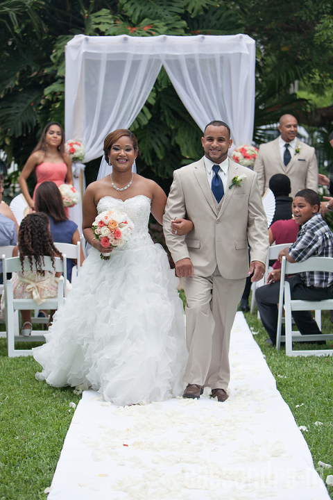 Key-West-Wedding-Photographer_Truman-Little-White-House_Yoana+Danny_IMG_0023