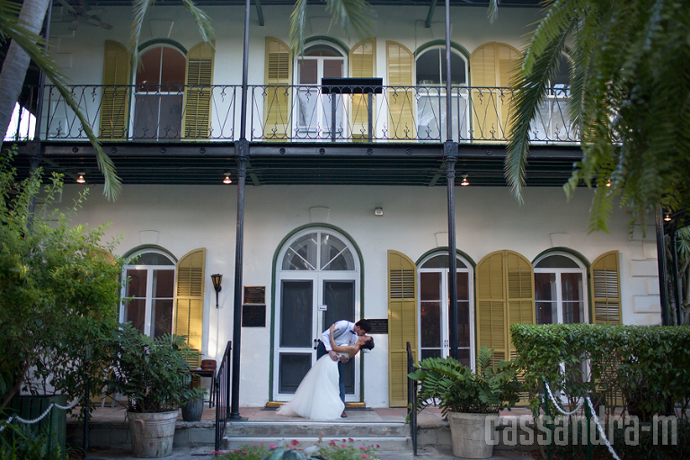 Key-West-Wedding-Photographer_Hemingway-Home_Wedding_IMG_023